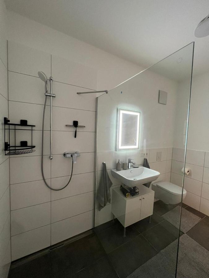Luxurioeses Apartment Fuer 4 Personen, Neubau, Parkplatz Free Бохум Екстер'єр фото