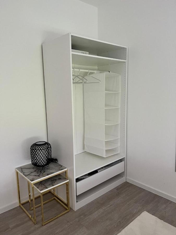 Luxurioeses Apartment Fuer 4 Personen, Neubau, Parkplatz Free Бохум Екстер'єр фото